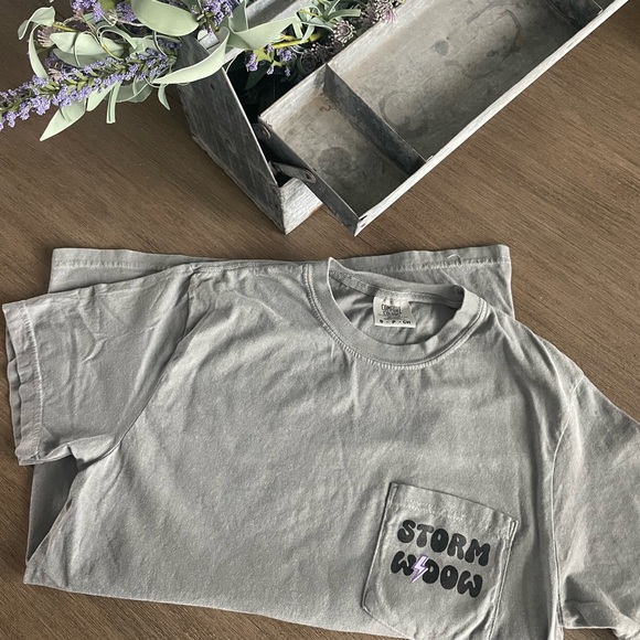 STORM WIDOW Linewife Comfort Colors Pocket T-Shirt - Picture 3 of 5